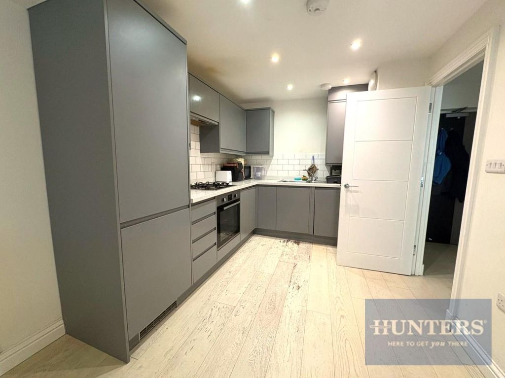 Property photo 2 of 5 Kitchen