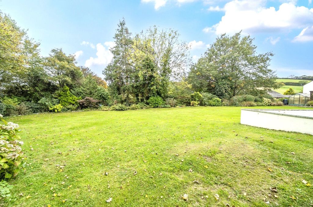 Property photo 3 of 20 Rear Garden