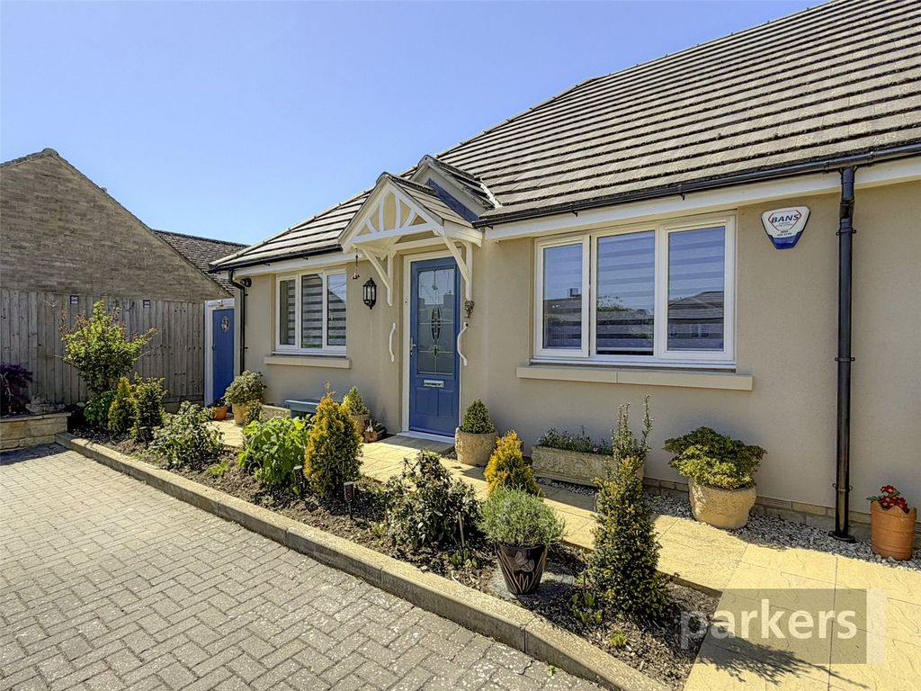 Property photo 1 of 14 Front External