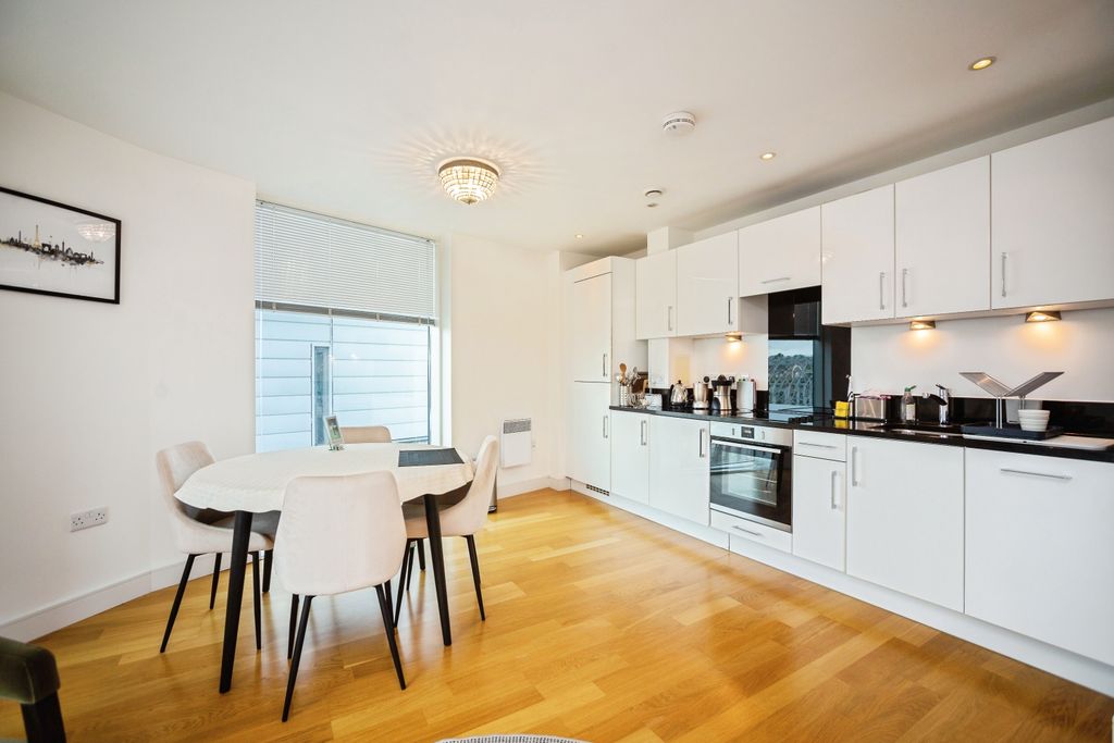 Property photo 3 of 15 Kitchen/Diner