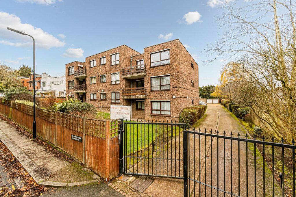 Property photo 2 of 12