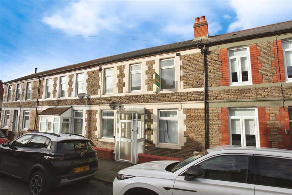 Property photo 1 of 17