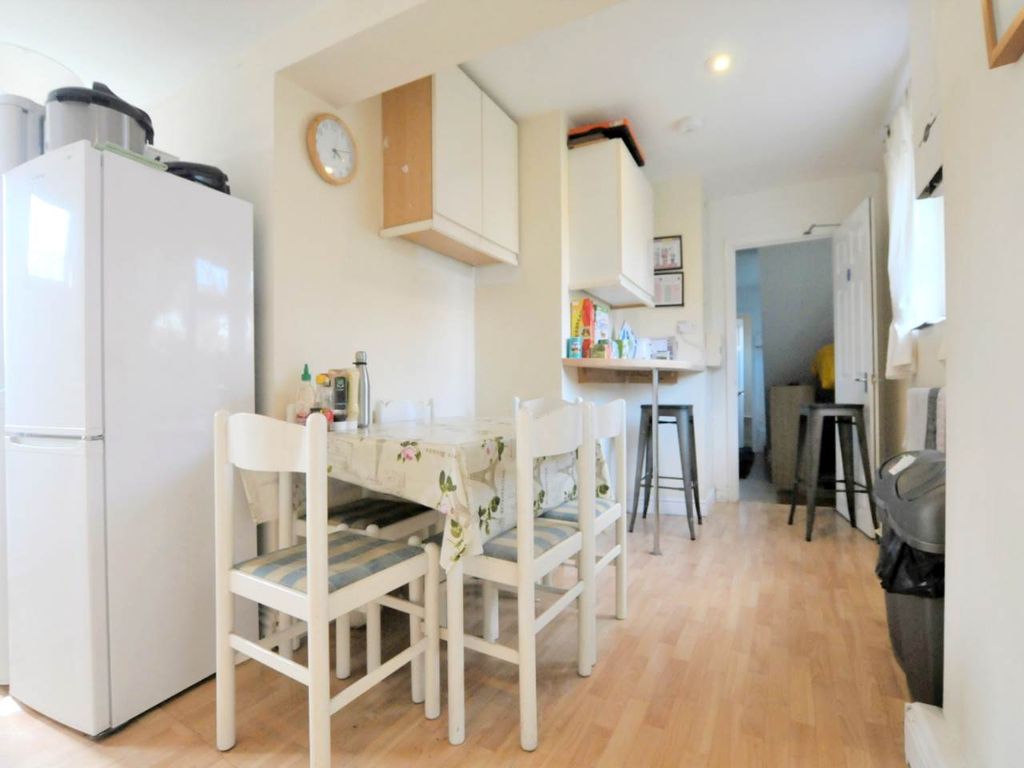 Property photo 2 of 6 Dining Area