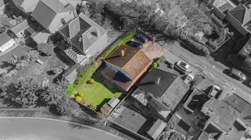 Additional image 4 of 4 bed detached house for saleWorston Road, Highbridge TA9