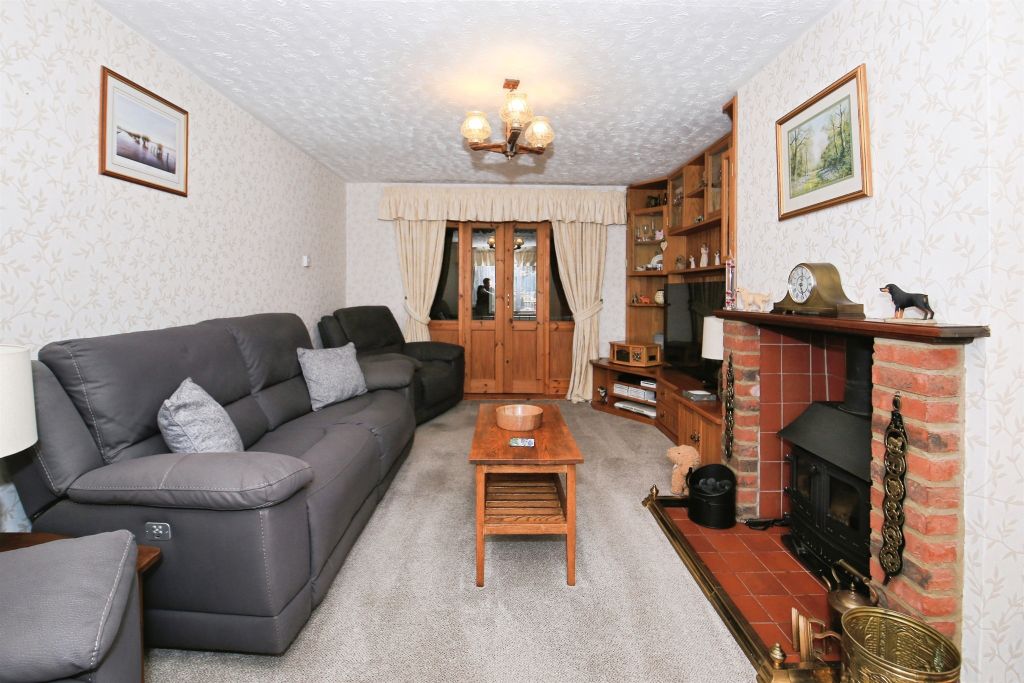 Property photo 3 of 21
