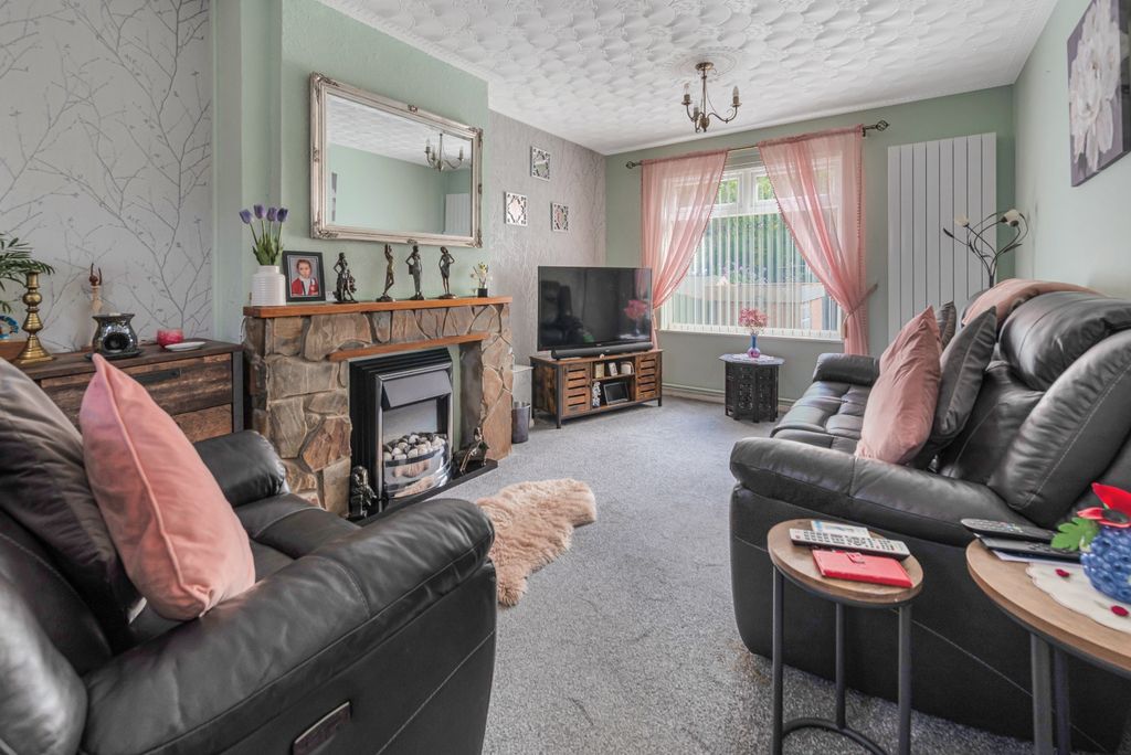 Property photo 2 of 21 4431614