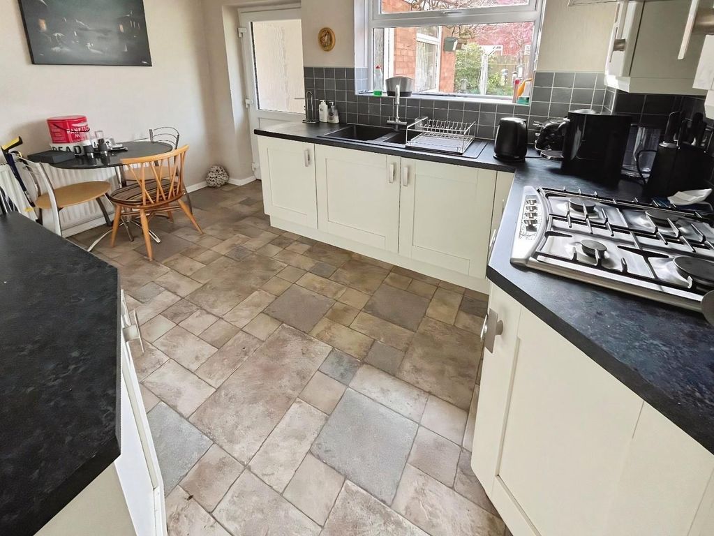 Property photo 2 of 17 Dd7F268E-Ad6.Jpeg