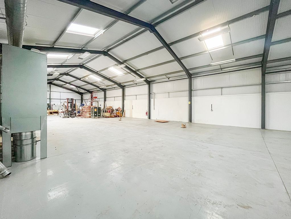 Property photo 3 of 4