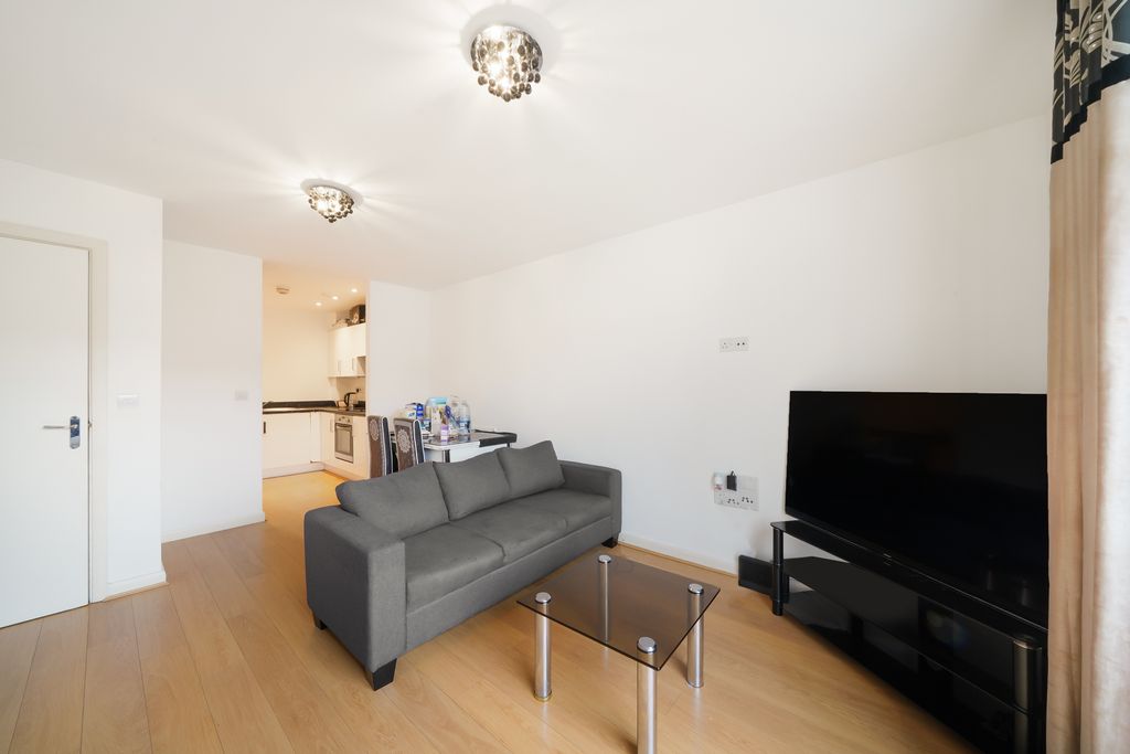 Property photo 3 of 11