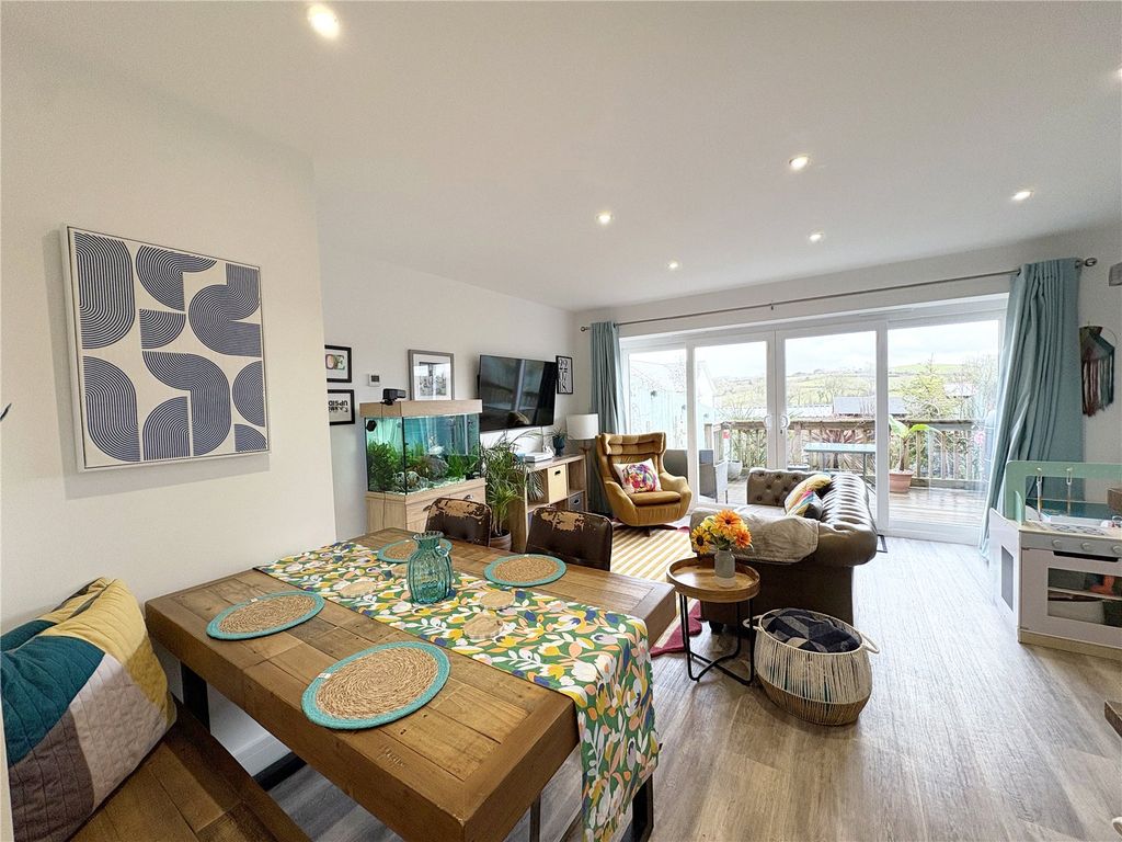 Property photo 3 of 13 Picture No. 39