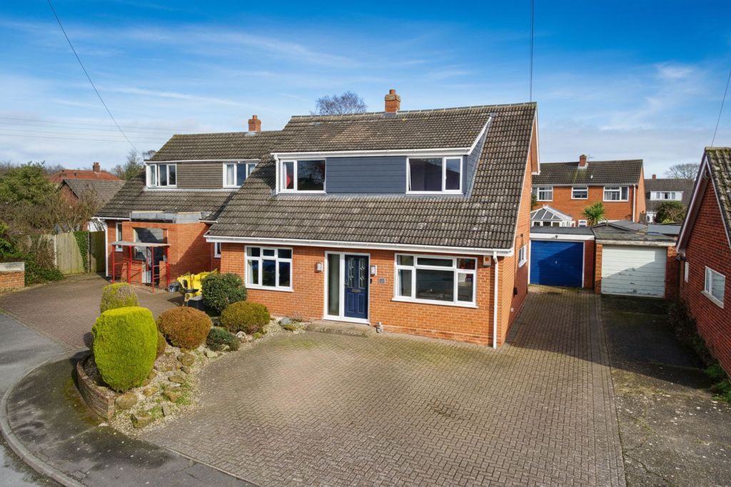 Property photo 1 of 29