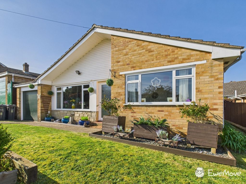 Property photo 1 of 15 Cam02899G0-Pr0054-Still001