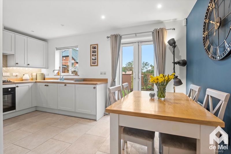 Property photo 2 of 16 Photo 6