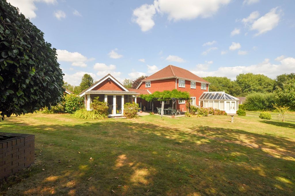 Property photo 2 of 24