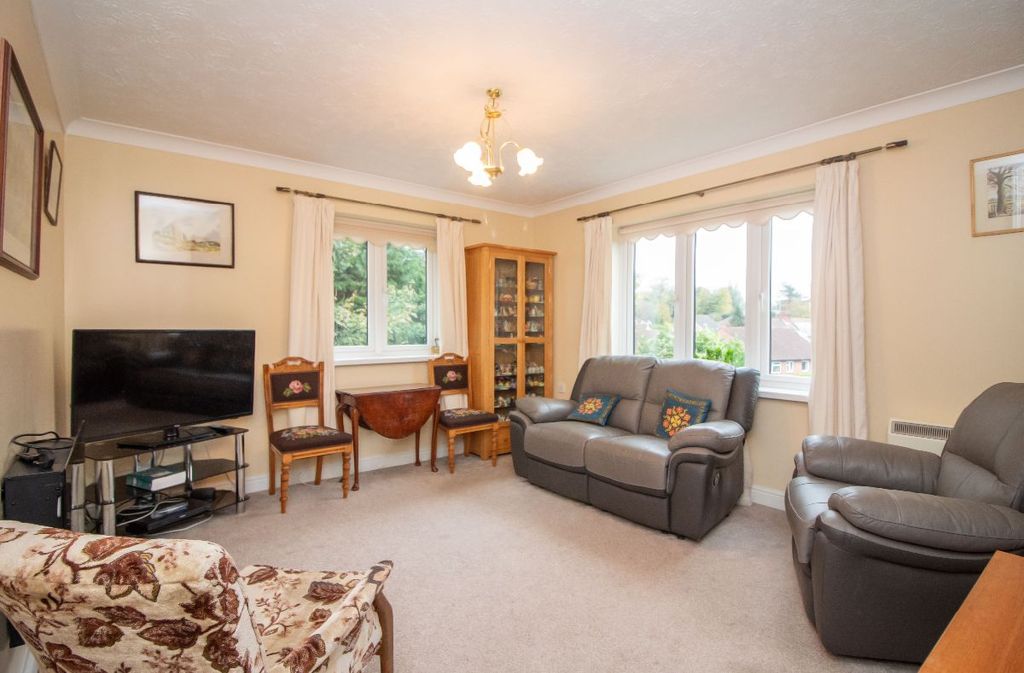 Property photo 2 of 17