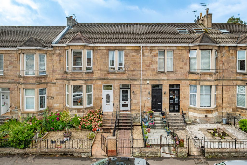 Property photo 1 of 40