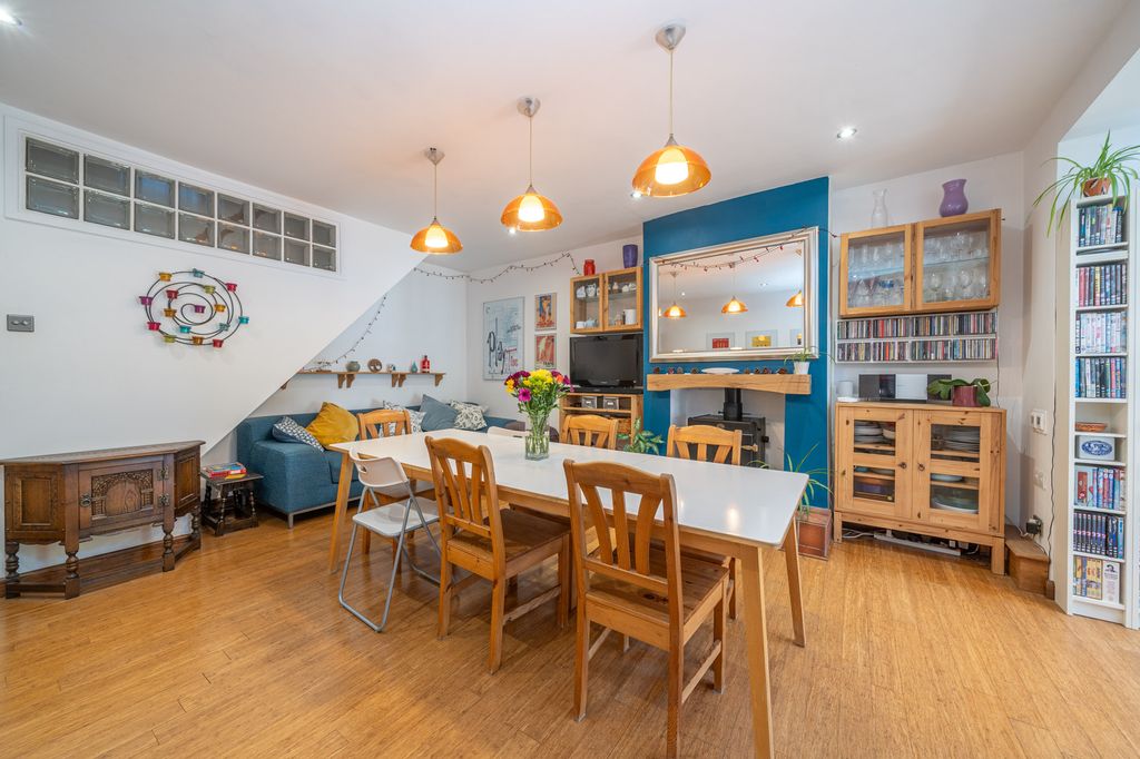 Property photo 3 of 30 42-Glenview-Road-09292