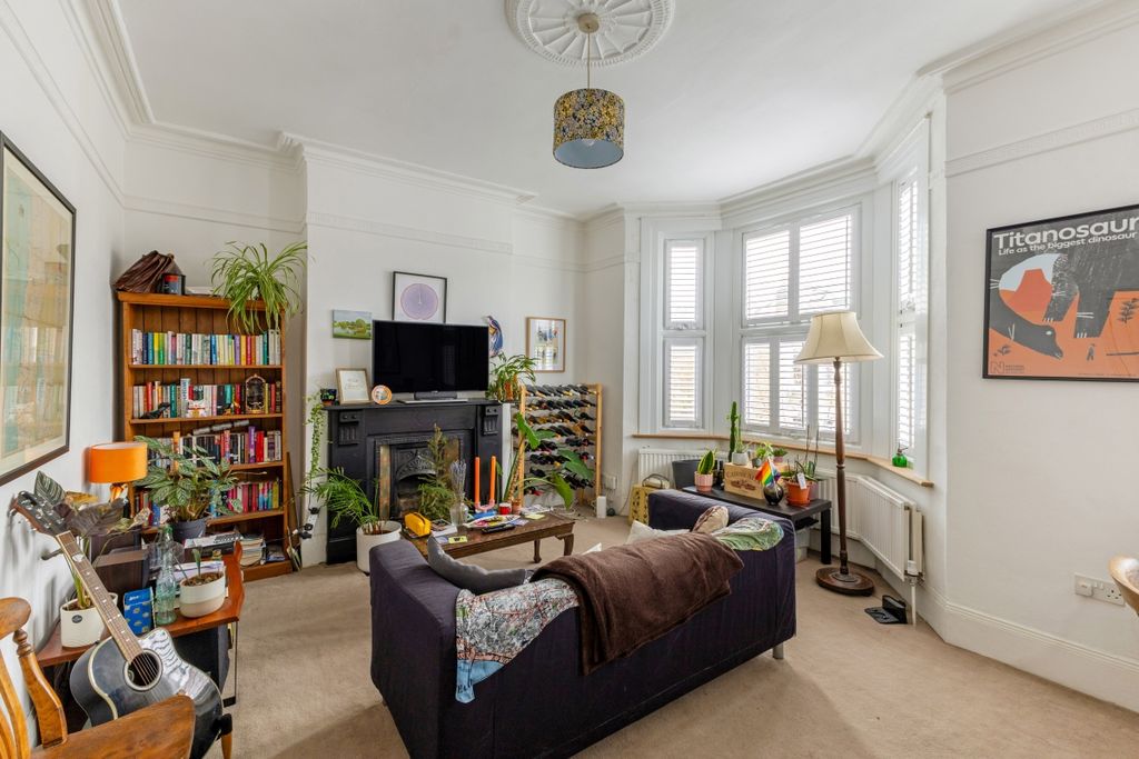 Property photo 2 of 14 103246_42B-Rainha...