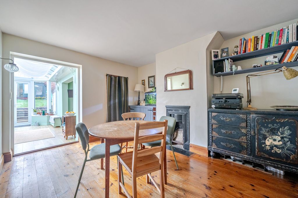 Property photo 3 of 19 Dining Room