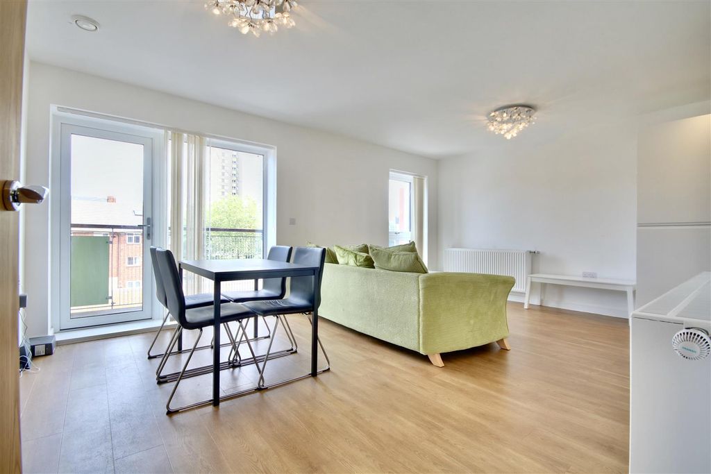 Property photo 1 of 9 C0Af9F6B-0Aed-471B-9561-Aedf5Fa8C638_1_201_A.Jpeg