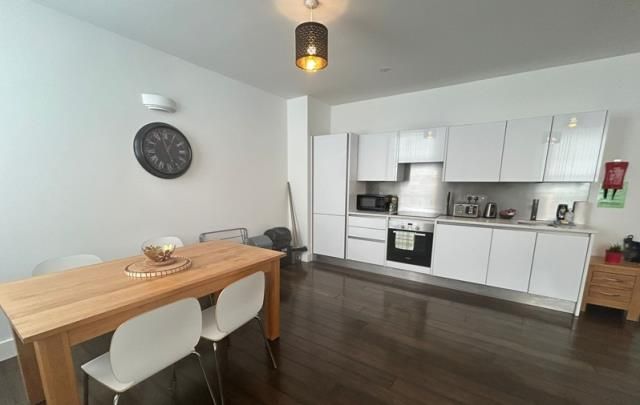 Property photo 2 of 7 1