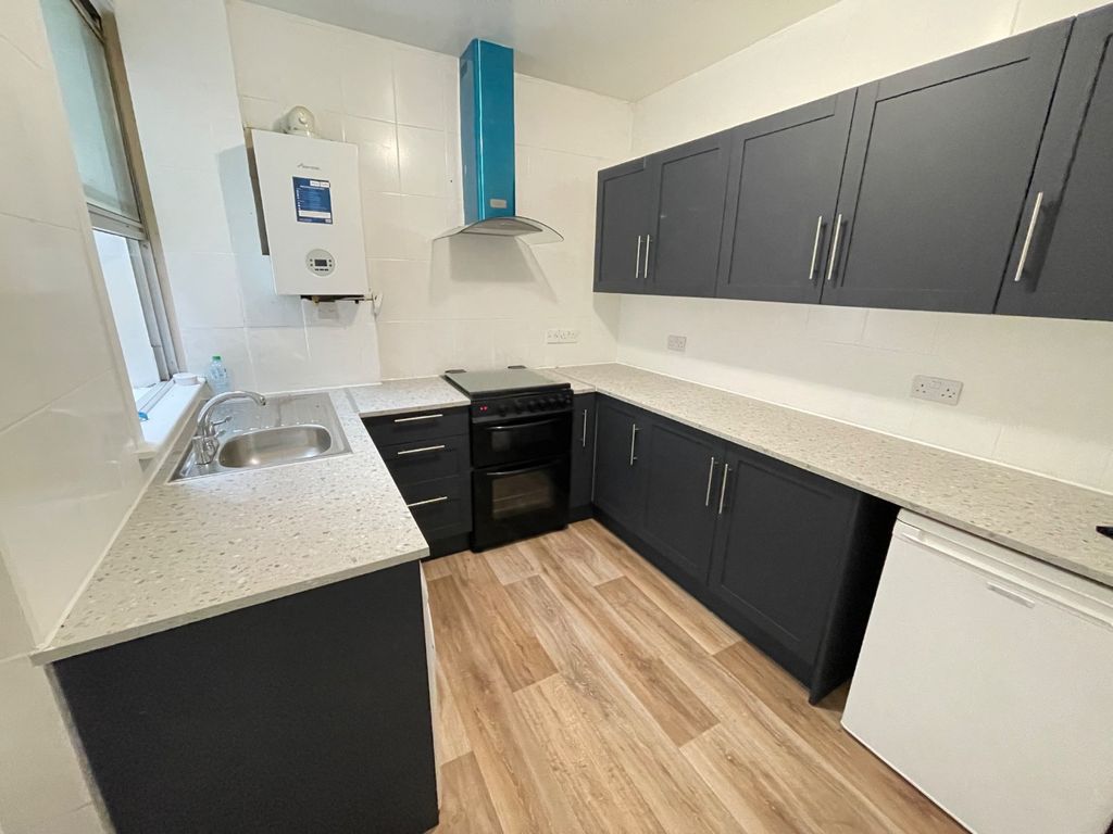 Property photo 3 of 10 4251493