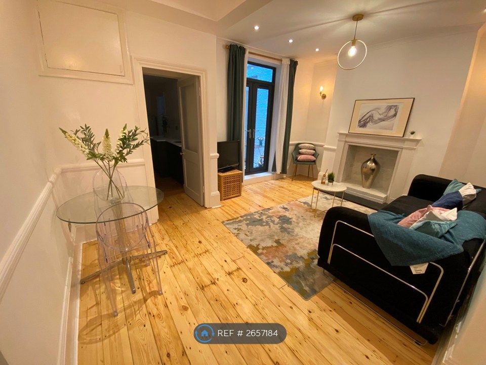 Property photo 3 of 12