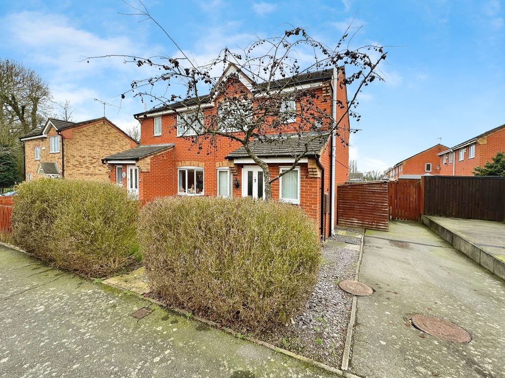 Property photo 1 of 8