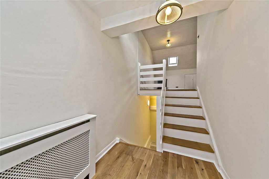 Property photo 2 of 10 Picture No. 06