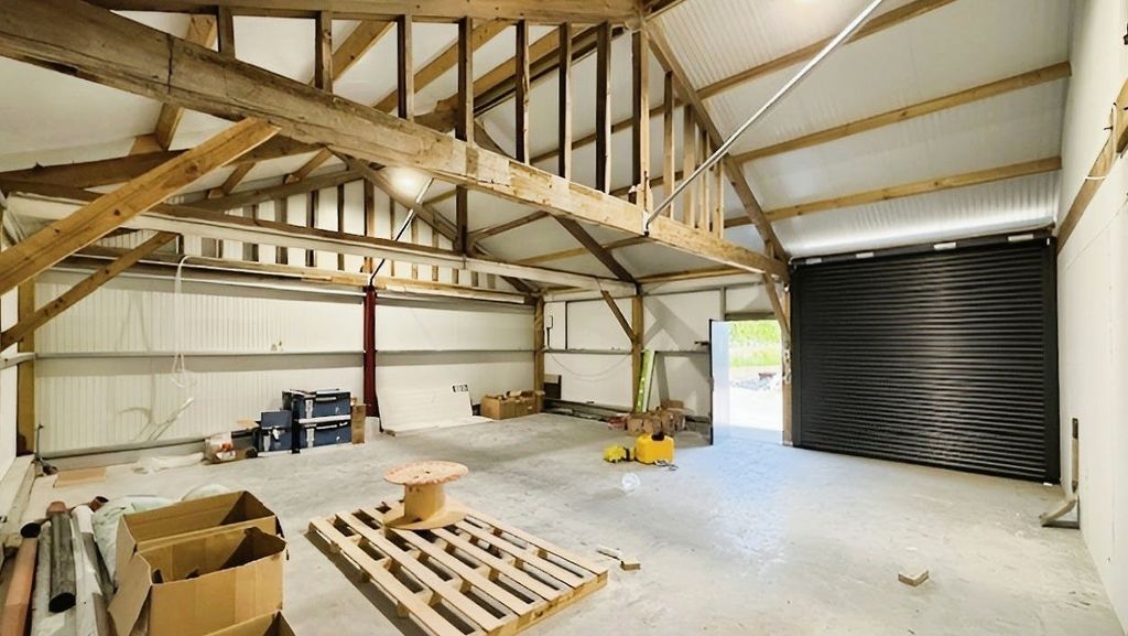 Property photo 3 of 5 Dbb8B40Bimg_0066.Jpg