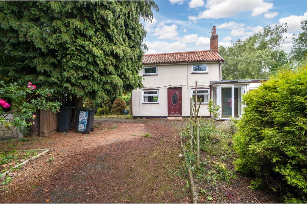 Property photo 2 of 19 The Firs-20