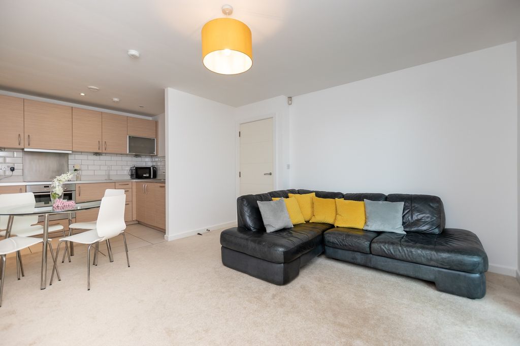 Property photo 3 of 12
