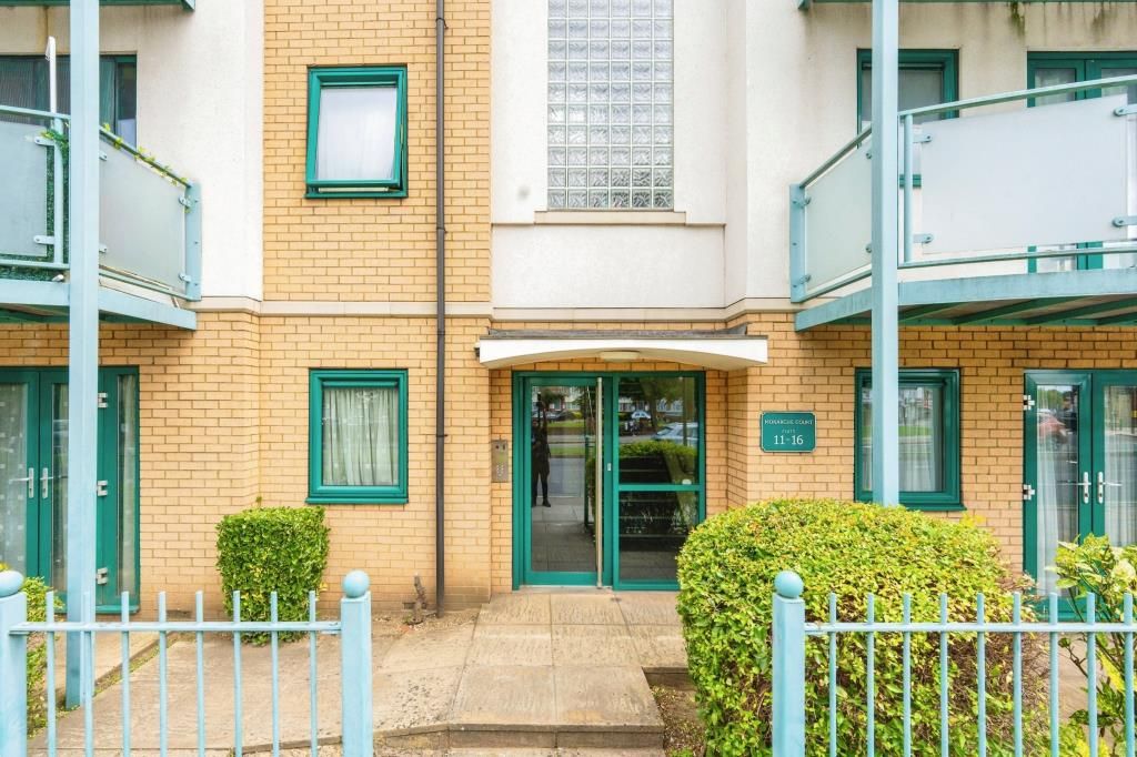 Property photo 1 of 19 External View