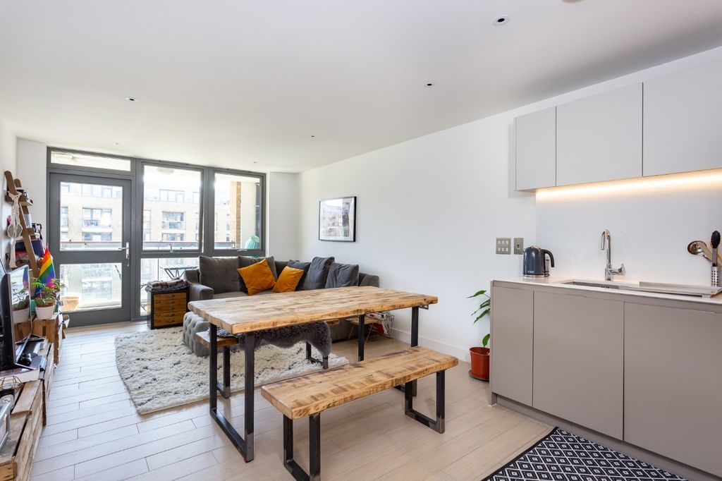 Property photo 2 of 10 Picture No. 07