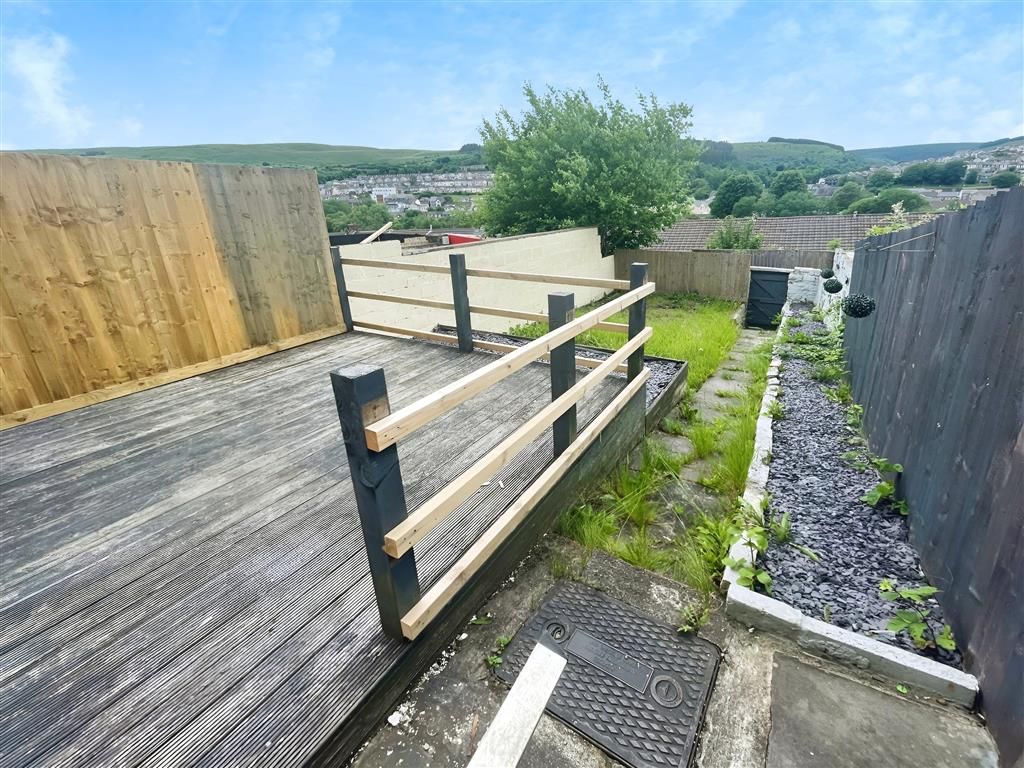 Property photo 3 of 11 Garden
