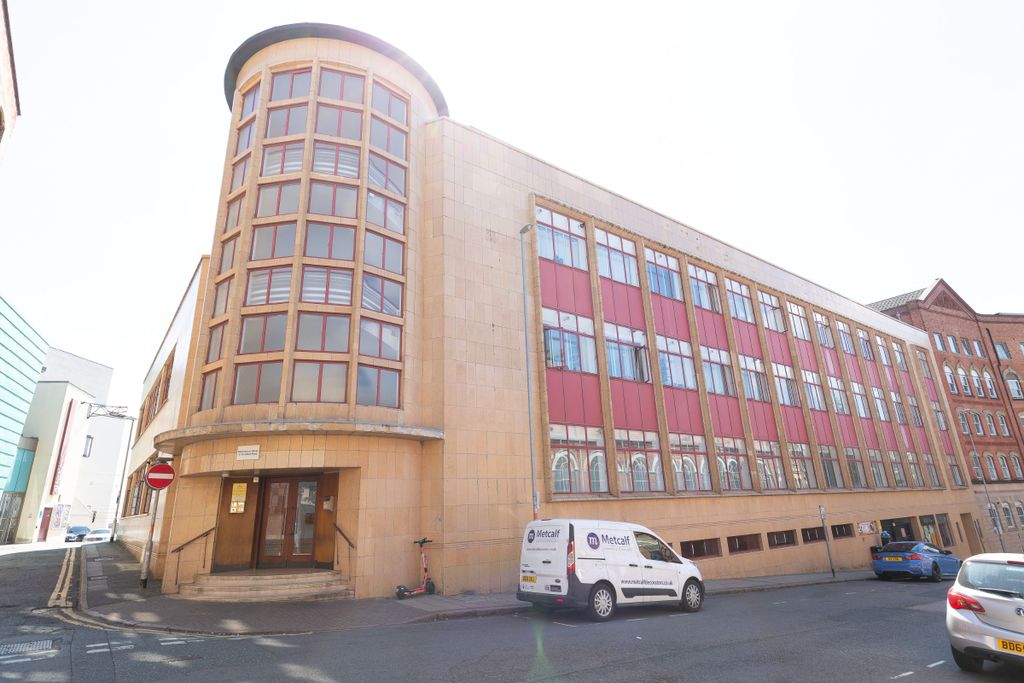 Property photo 1 of 12 Front