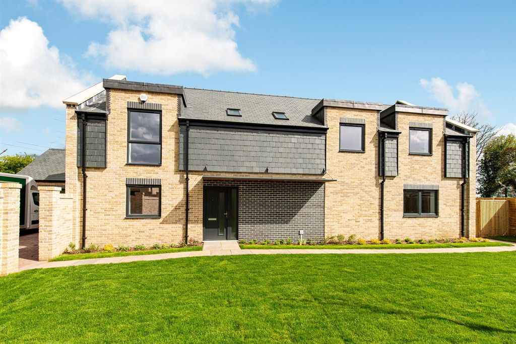 Property photo 1 of 26 Exterior.Jpg