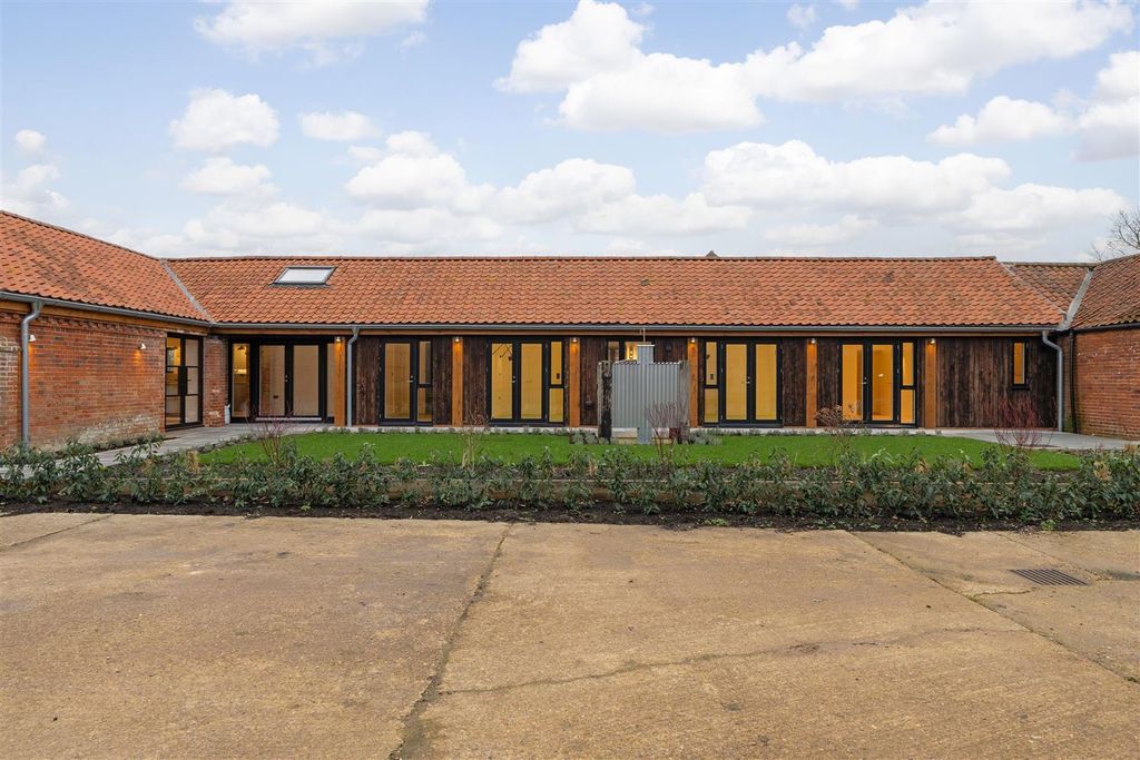 Property photo 1 of 28 _98A4714A.Jpg