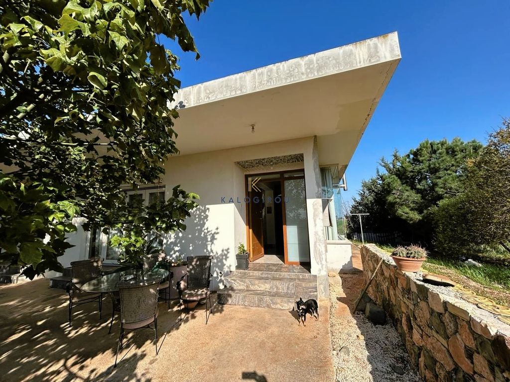 Property photo 2 of 29