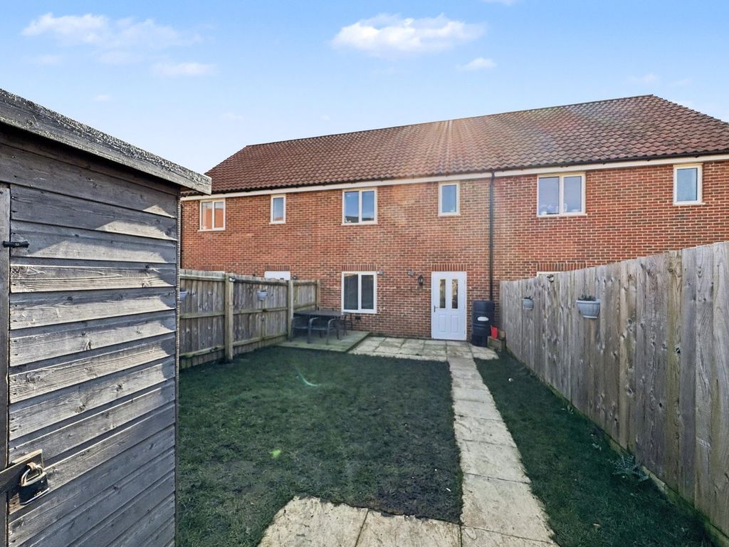 Property photo 2 of 28