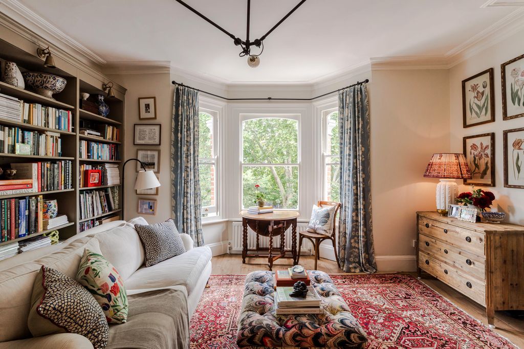 Property photo 1 of 19 348386 - 17 Elmfield Mansions-26.Jpeg
