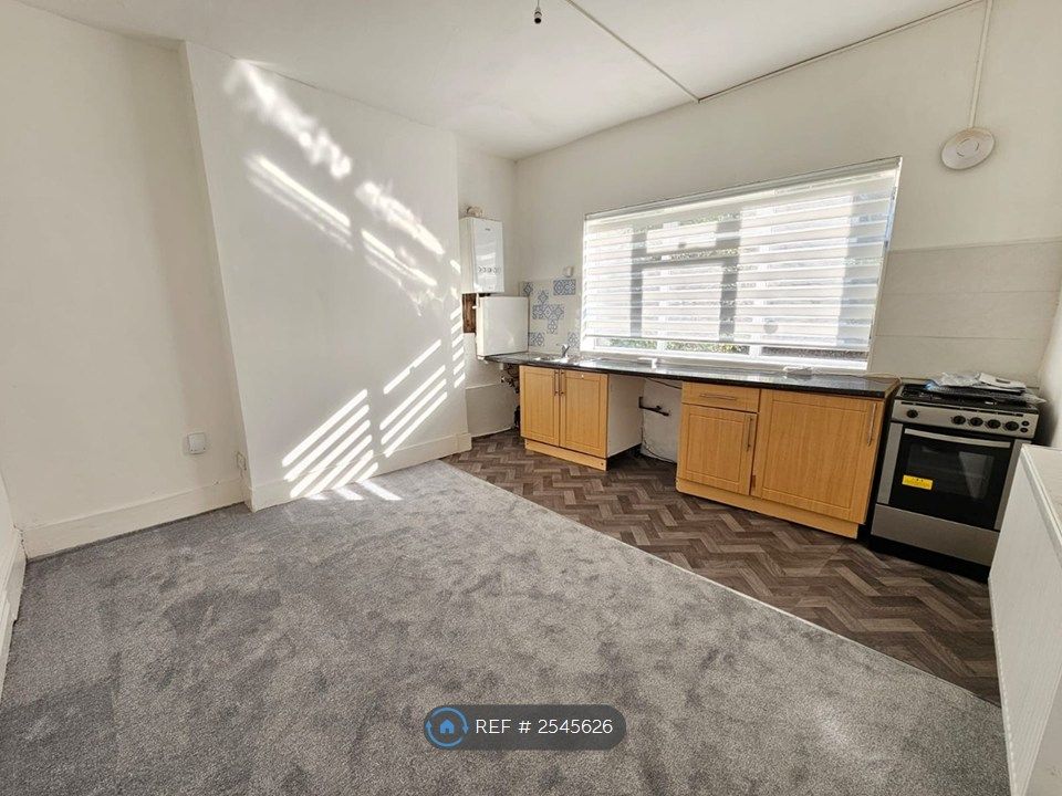 Property photo 1 of 3