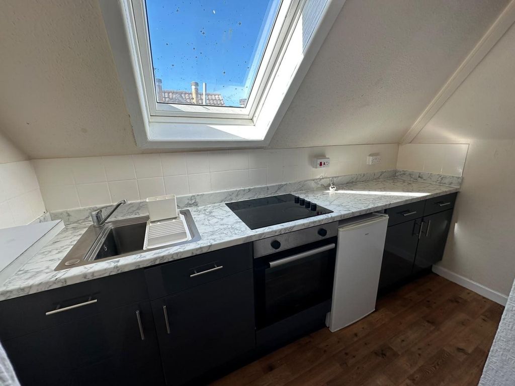 Property photo 2 of 10 Kitchen 2C