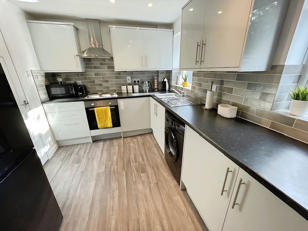 Property photo 2 of 10 4729011