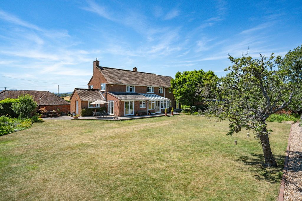 Property photo 3 of 48