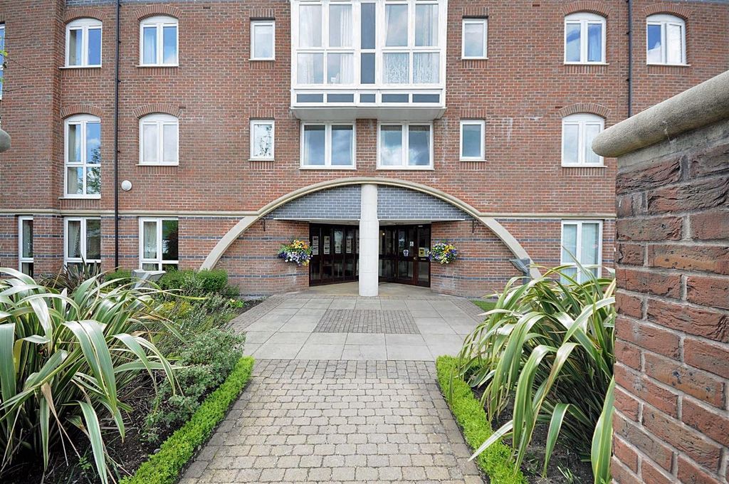 Property photo 3 of 17 0S4Y2Kpsfkmsgsddi4Xzvyuir5E.Jpg