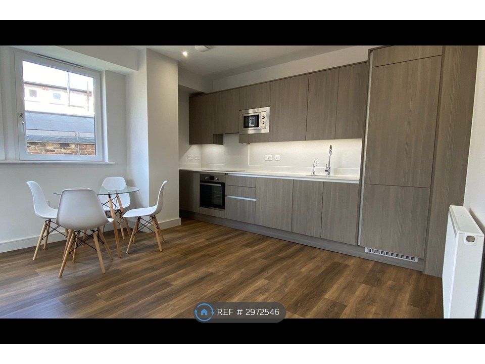 Property photo 1 of 11 Kitchen 1