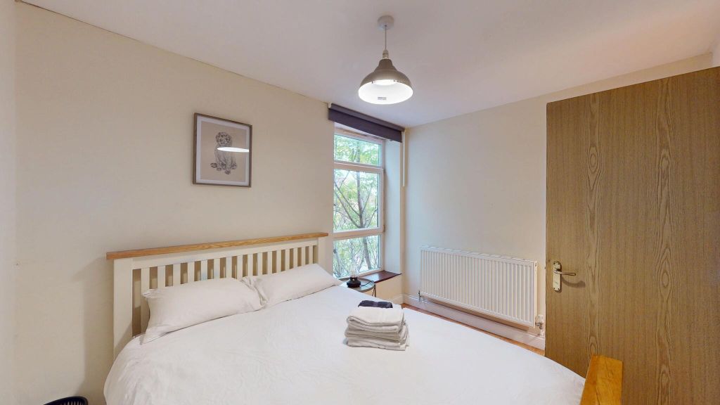 Property photo 3 of 15 Bedroom