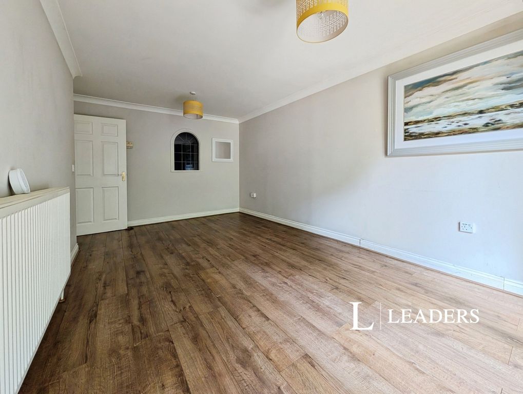 Property photo 2 of 14 Pbox-Img.Jpg