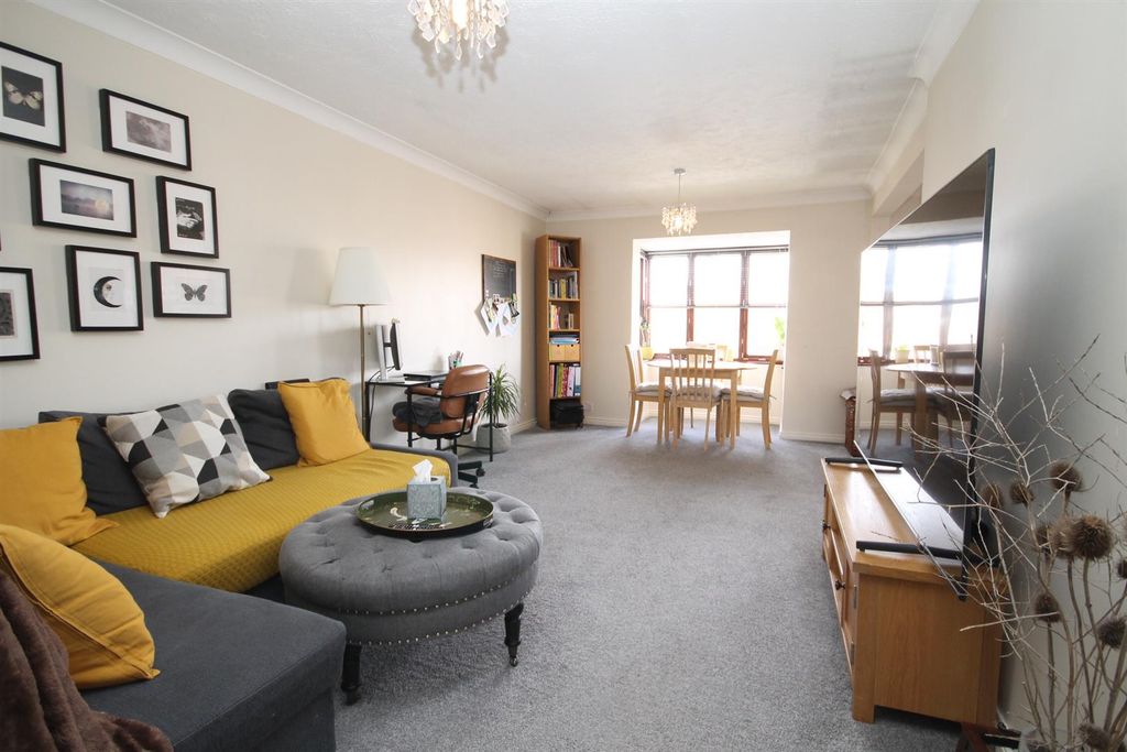 Property photo 2 of 12 Img_2907.Jpg